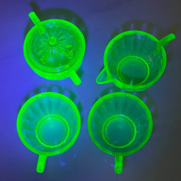 Akro Agate Other - 1930s Akro Agate Uranium Glass Espresso-Sized Glass Set